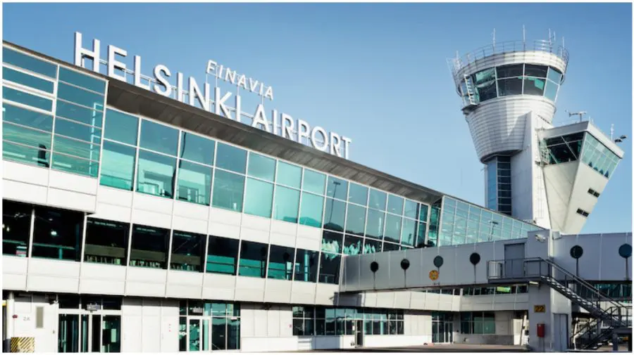 Alertă în Finlanda după activitate suspectă cu drone. Aeroportul din Helsinki și-a suspendat temporar activitatea