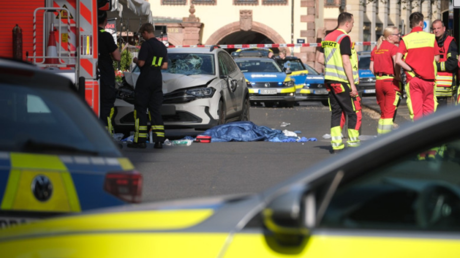 VIDEO Incident grav în Germania: doi morți și doi răniți după ce un autoturism a intrat într-o mulțime