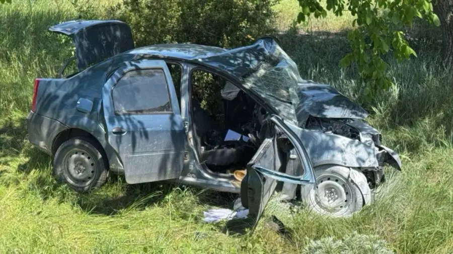 FOTO, VIDEO Tragedie pe traseul Căușeni-Anenii Noi: Două persoane au murit pe loc, iar un copil a fost rănit