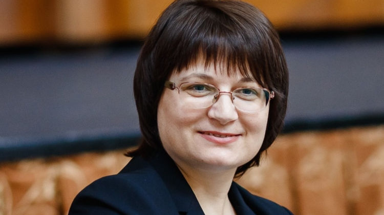O fostă viceministră, numită secretară de stat la Ministerul Muncii. Numirile și demisiile, aprobate de Guvern