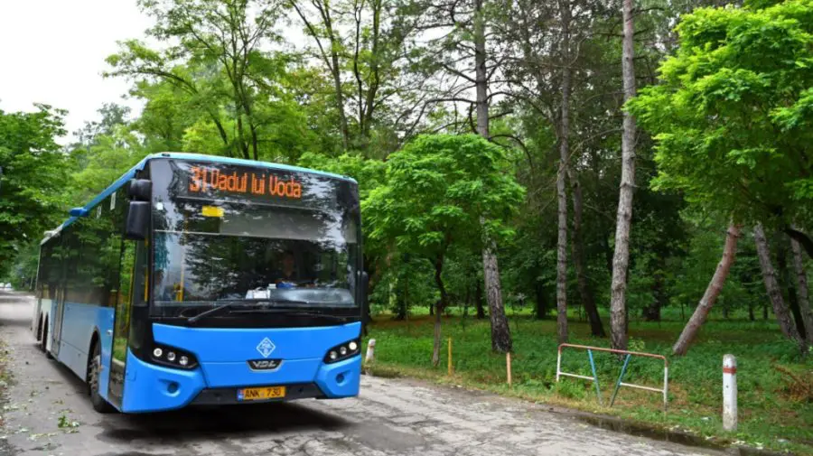 În atenția călătorilor! Orarul de circulație pe ruta suburbană de autobuz nr. 31 – extins
