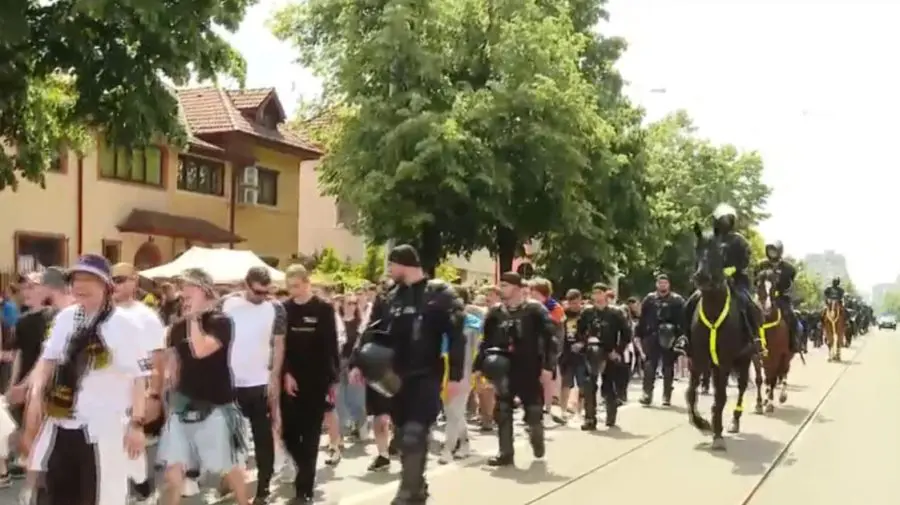 Poliția română, în alertă din cauza concertului lui Max Korzh. Mii de fani, inclusiv din Moldova, sunt la București