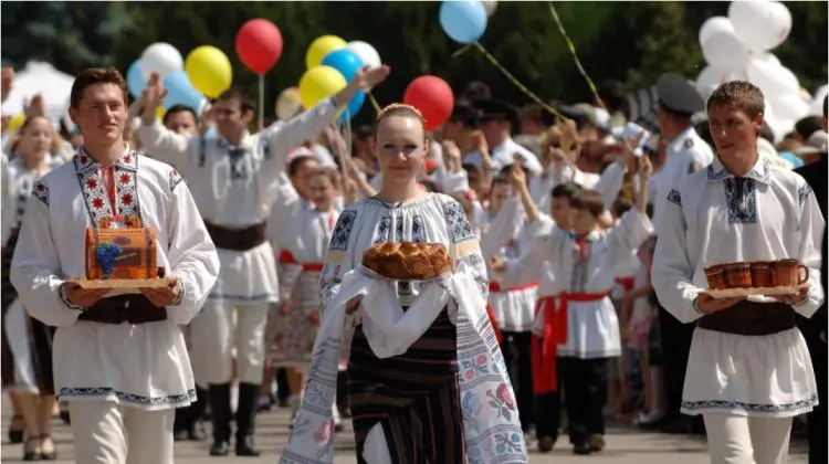 Hram în 130 de localități din Moldova: joi și vineri, muzică și voie bună în toată țara