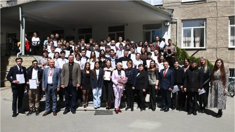 Cei mai buni la Geografie: 41 de elevi din Moldova premiați la olimpiadă
