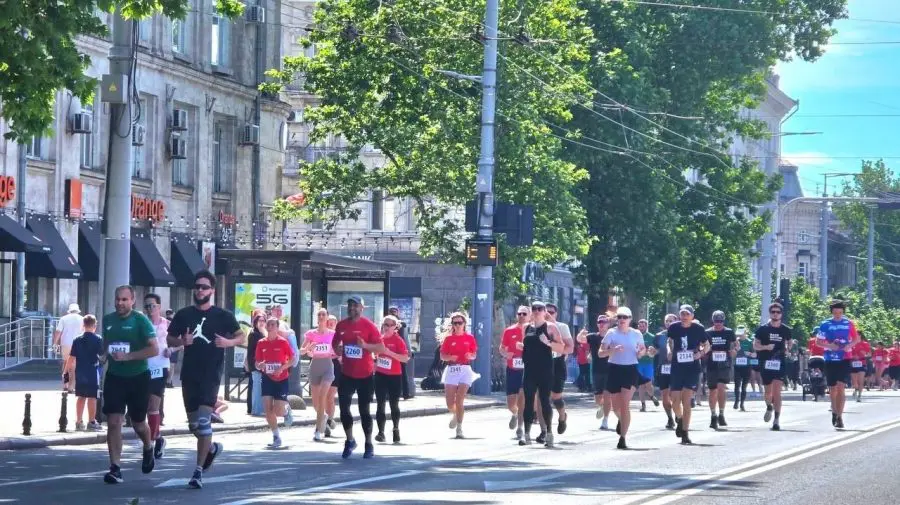 Eveniment sportiv la Chișinău: Legal Half Marathon 2026 a adunat sute de participanți