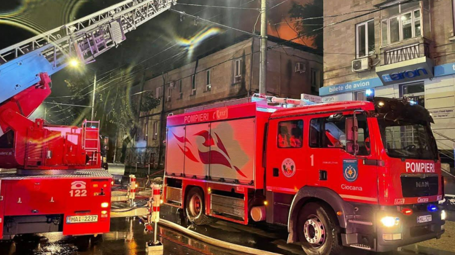IGSU: Detalii despre incendiul izbucnit într-un apartament din capitală, după lansarea unor focuri de artificii