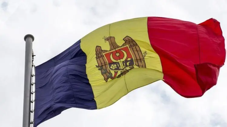 Articol care permite Parlamentului revizuirea neutralității țării, inclus într-un proiect PAS. Deputat: A fost o eroare