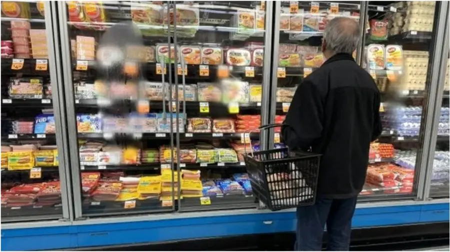 Prețurile la alimente ar putea să crească „dramatic” din cauza războiului din Iran. Blocajul din Ormuz sufocă comerțul