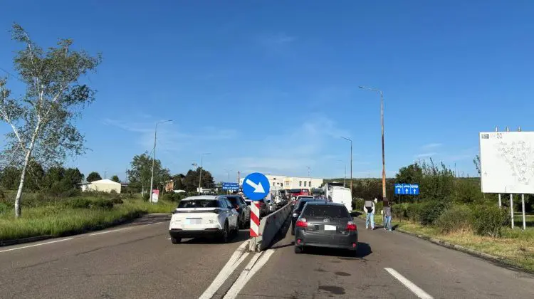 Trafic intens la frontiera Leușeni: autoritățile au deschis piste suplimentare și recomandă rute alternative