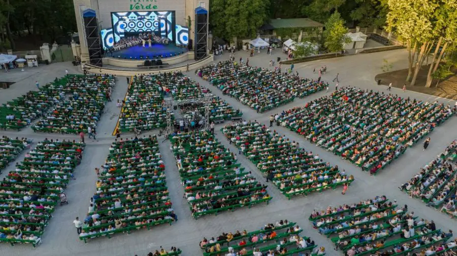 Muzică live, artiști de top și transport organizat. De ce să vii pe 29 mai la Teatrul Verde