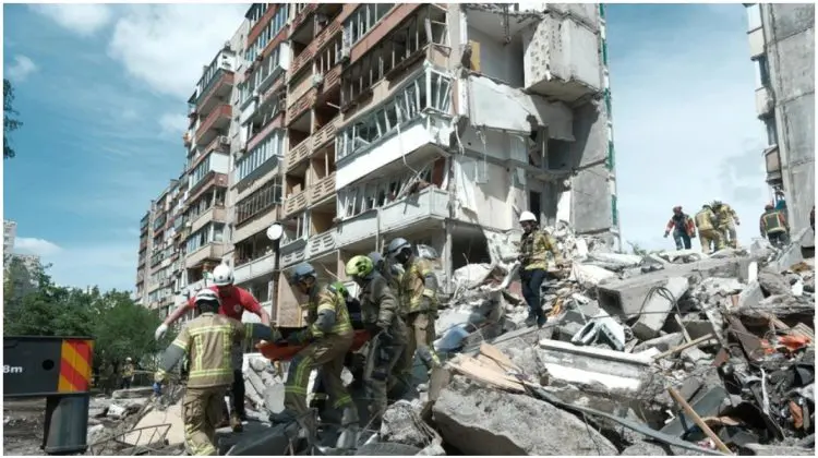 Ucraina: 15 mai, zi de doliu naţional după atacul Rusiei. Numărul victimelor a crescut la 24, dintre care trei copii