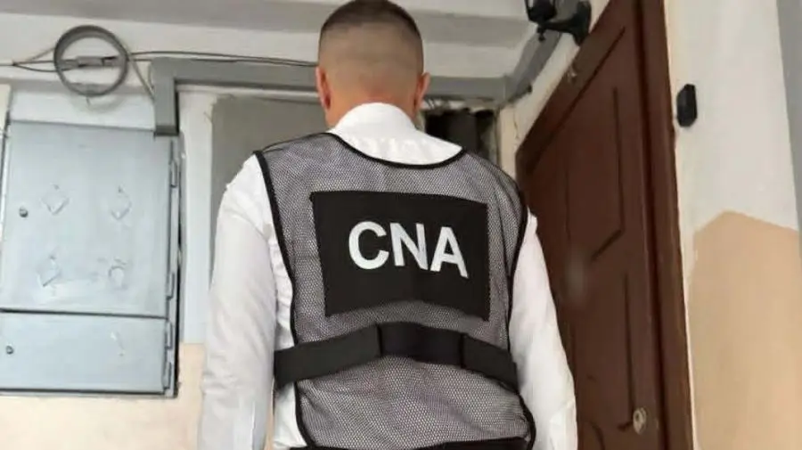Expert de la inspecția auto, bănuit că ar fi furat taxa pentru drumuri, achitată de șoferi. Prejudiciul – 600.00 de lei