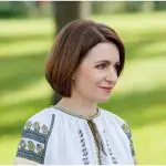 Un ibric turcesc și beretă din blană cârlan, printre cadourile primite de Maia Sandu. Ce dar președinta și-a luat acasă