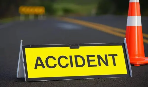 Accident grav în raionul Strășeni, cu implicarea unui microbuz de rută. Sunt victime