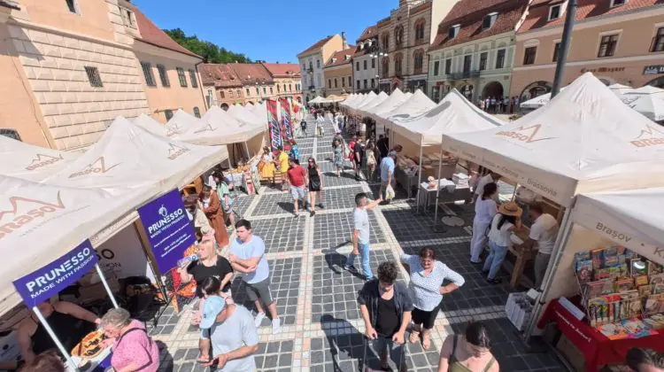 Expoziția „Republica Moldova prezintă” a fost inaugurată în centrul Brașovului. Până când poate fi vizitată