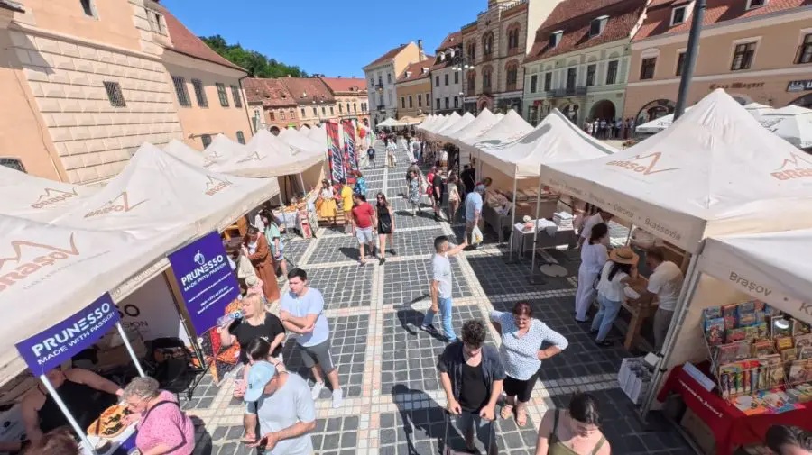 Expoziția „Republica Moldova prezintă” a fost inaugurată în centrul Brașovului. Până când poate fi vizitată