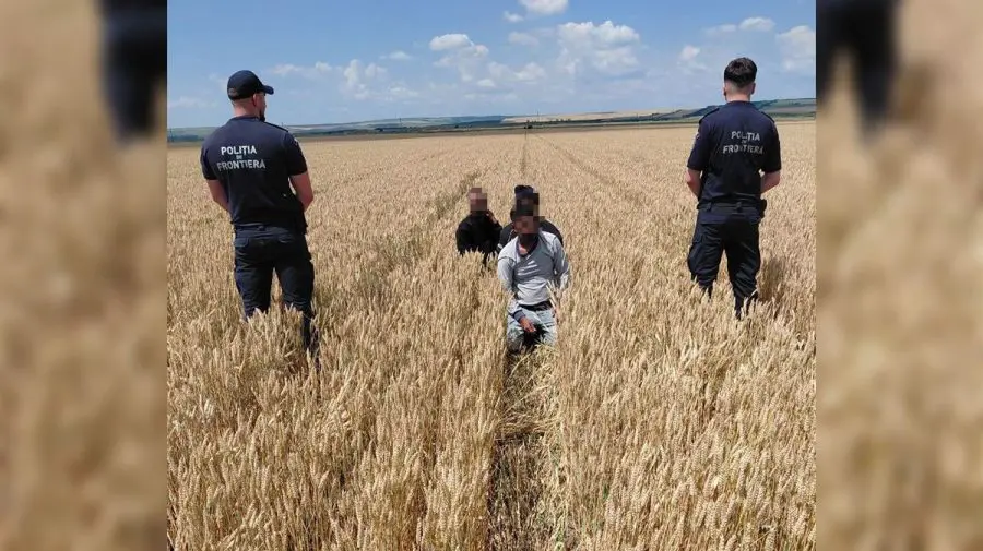 Trei cetățeni din Bangladesh, prinși după ce au traversat ilegal râul Prut pentru a ajunge în România