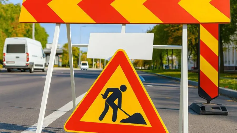 Atenție, șoferi! Mai multe străzi din Chișinău vor fi închise sau restricționate în următoarele zile