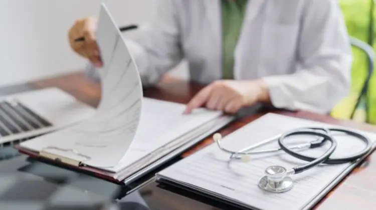 Concediu medical în 2026. Cine achită indemnizația și în ce condiții