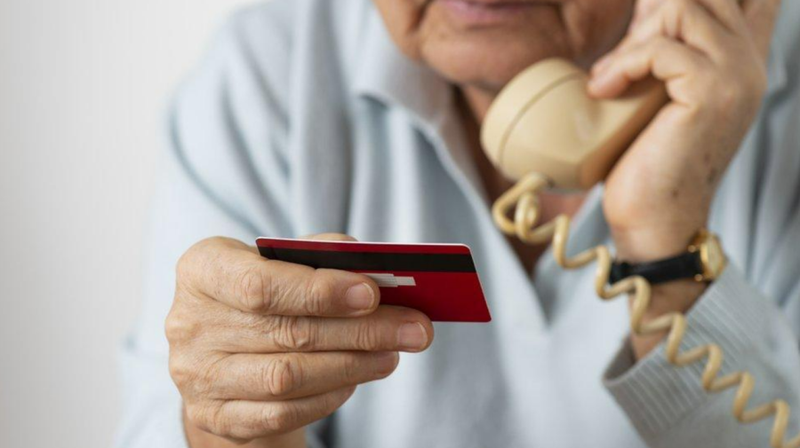 Escrocherii de peste un milion de lei în doar 24 de ore: O persoană a pierdut peste 700 de mii de lei