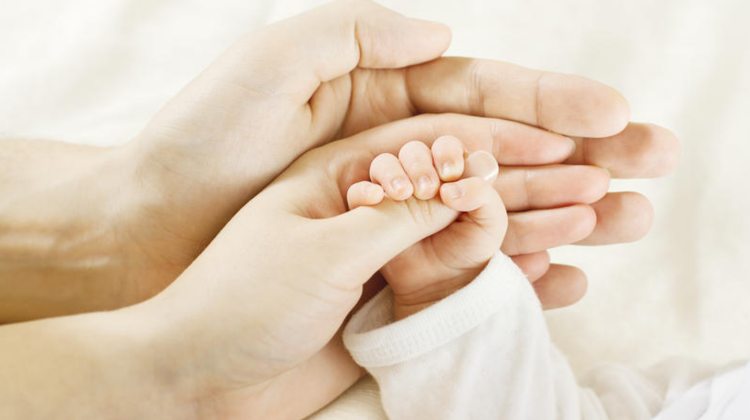 Perioadele pentru care se acordă indemnizațiile de maternitate și paternală, incluse în stagiul de cotizare