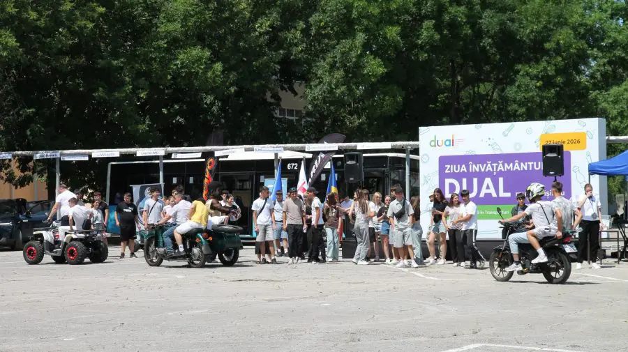 Elevii, mai aproape de angajatori: Ziua Învățământului Dual a reunit peste 600 de tineri
