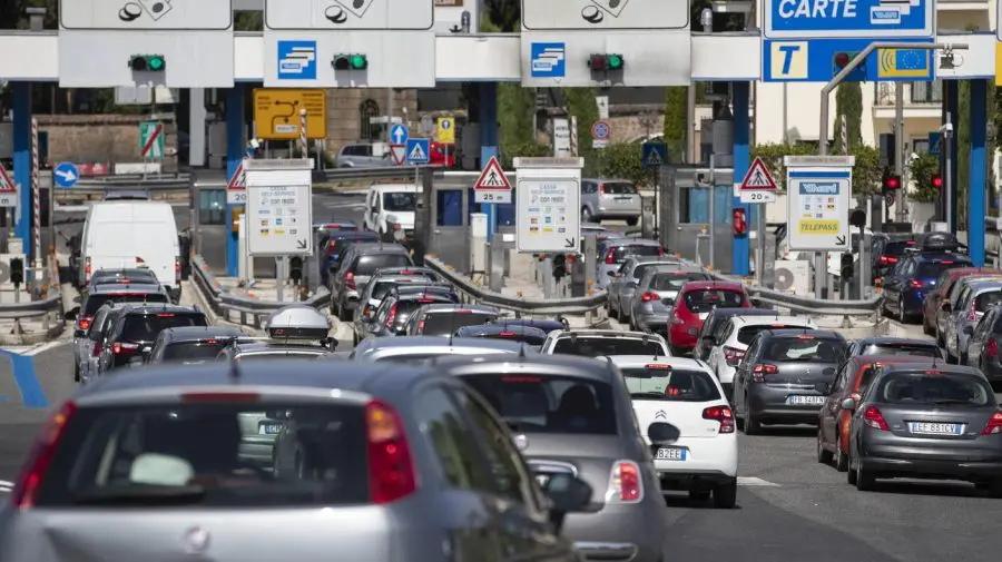 Blocat ore întregi pe autostradă? O țară din UE începe să despăgubească șoferii pentru timpul pierdut în trafic