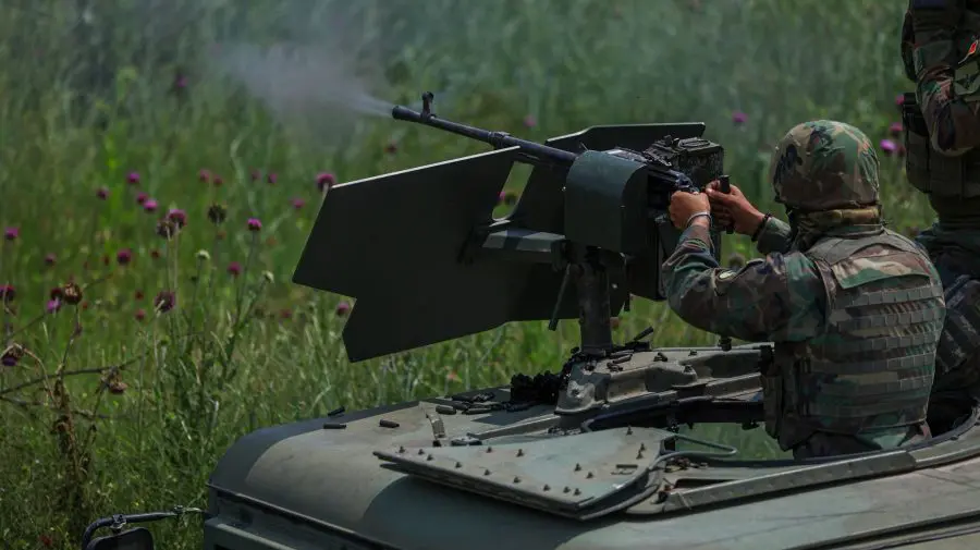 Echipamentele militare care nu mai sunt folosite vor putea fi vândute. Parlamentul a adoptat legea