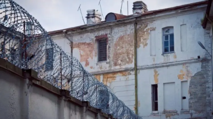 Evadare eșuată! Deținut din Penitenciarul Pruncul a fugit dintr-o instituție medicală, dar a fost prins rapid