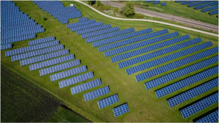 Premieră în sectorul energetic al Moldovei. Centralele fotovoltaice au ajutat la echilibrarea rețelei