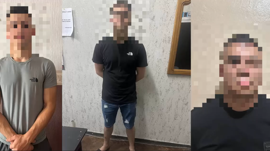 VIDEO Atac într-un apartament din Chișinău: Două persoane, bătute și amenințate cu un cuțit. Trei suspecți, arestați