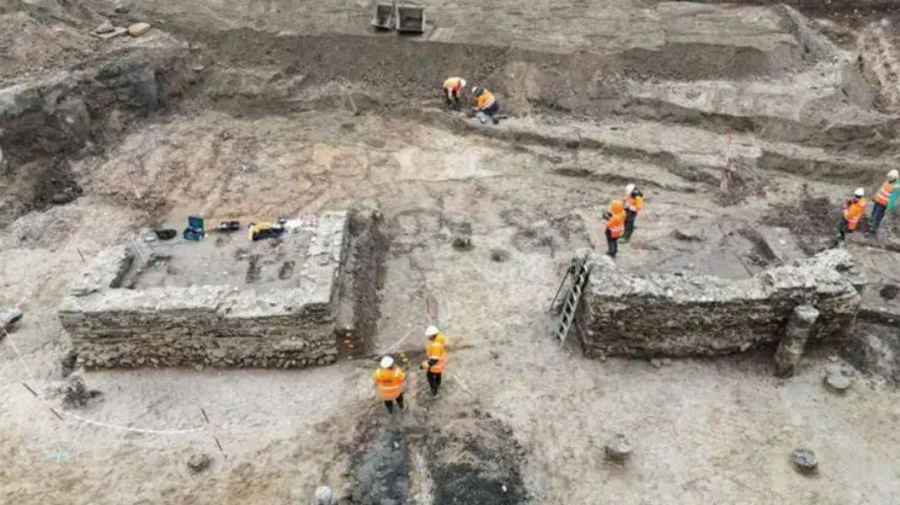 Descoperire uriașă în Olanda: un întreg oraș roman, scos la lumină de sub șantier