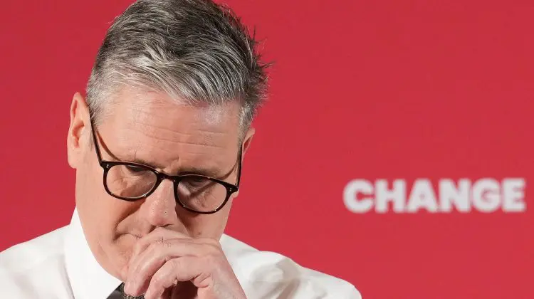 VIDEO Schimbare politică majoră în Marea Britanie: Keir Starmer a demisionat din funcția de prim-ministru
