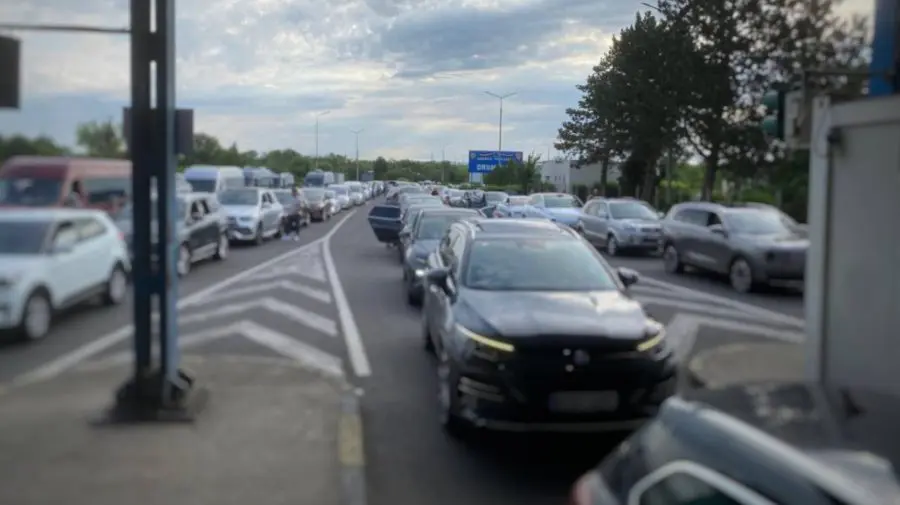 Cozi la vama Leușeni. Călătorii sunt îndemnați să aleagă rute alternative