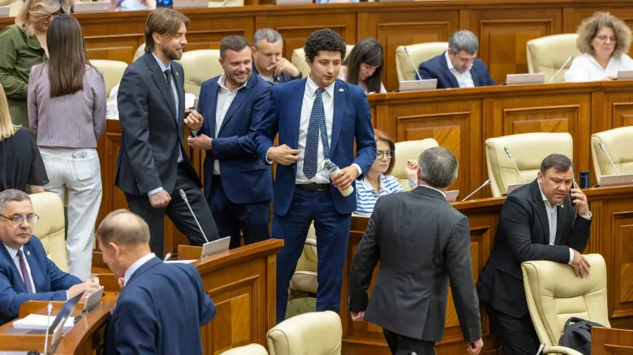 Radu Marian insistă că nu știe cine este Sorin Guzgan: „Nu pot să verific orice personaj care discută cu mine”