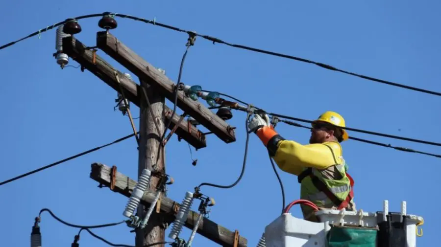 Mii de consumatori din Chișinău au rămas miercuri fără curent electric. Cauza