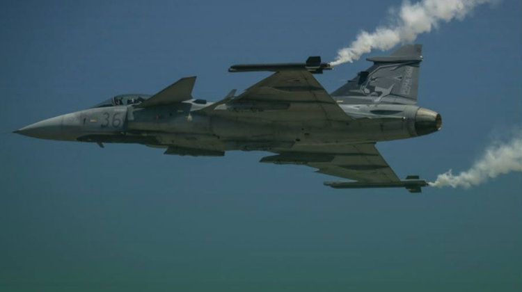 Alertă în spațiul aerian al României: NATO a ridicat de la sol două avioane de luptă
