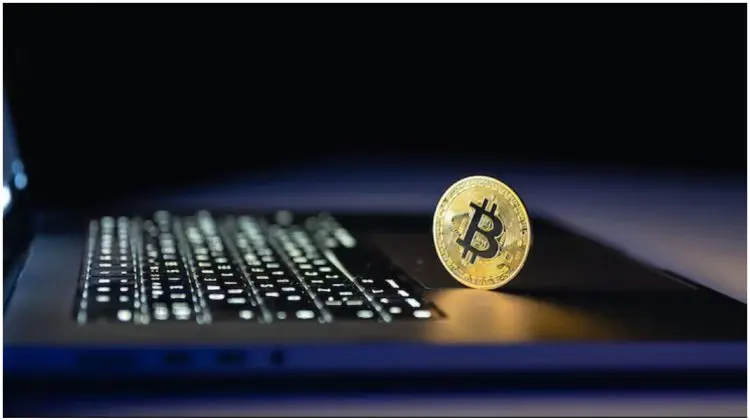 Escrocherie de 90.000 de lei la Chișinău. Un tânăr de 20 de ani, păcălit sub pretextul unui schimb de criptovalută