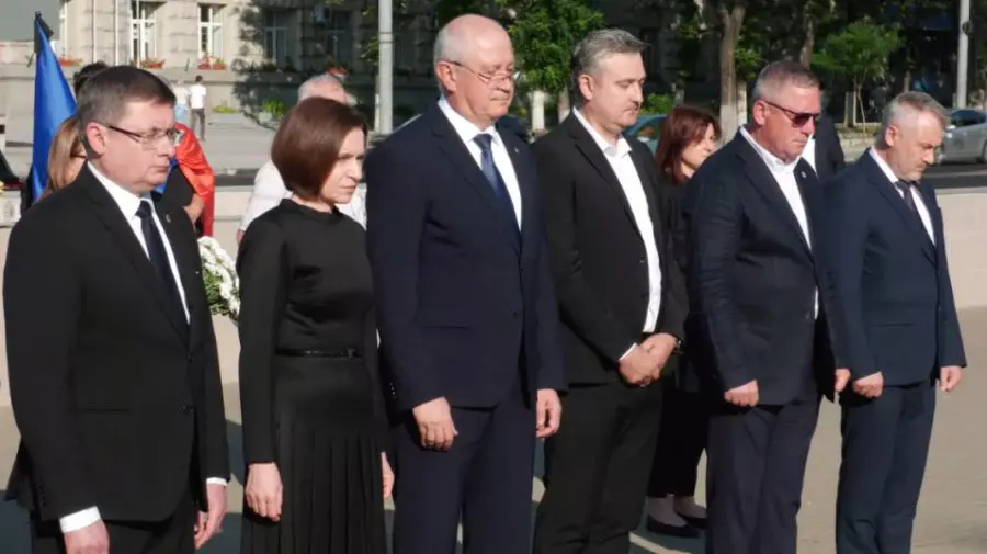 De ce a fost omis numele lui Munteanu la ceremonia de comemorare a victimelor deportărilor? Reacția ministrului Culturii