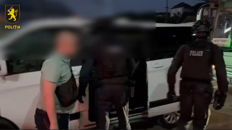 VIDEO Bărbat condamnat la închisoare pentru trafic de droguri, prins în timp ce încerca să fugă din Republica Moldova