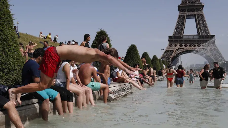 Val de caniculă fără precedent în Europa: Mii de decese în Franța și temperaturi de până la 41°C la Paris