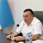 Gaidarji afirmă că Postica i-ar fi sugerat să plece din PACE și să candideze independent. Vicepreședintele CEC explică