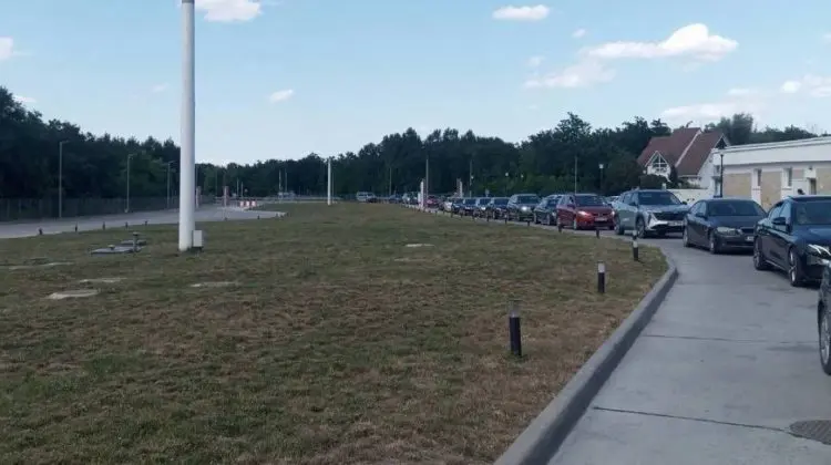 Trafic aglomerat la vama Sculeni: coloane de mașini pe sensul de ieșire din țară