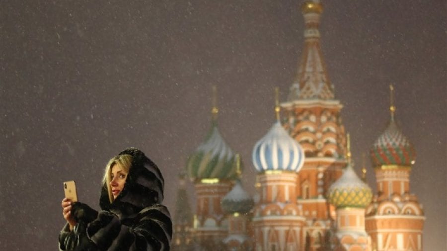 Rusia ar putea bloca până luna viitoare una dintre cele mai populare rețele sociale din lume