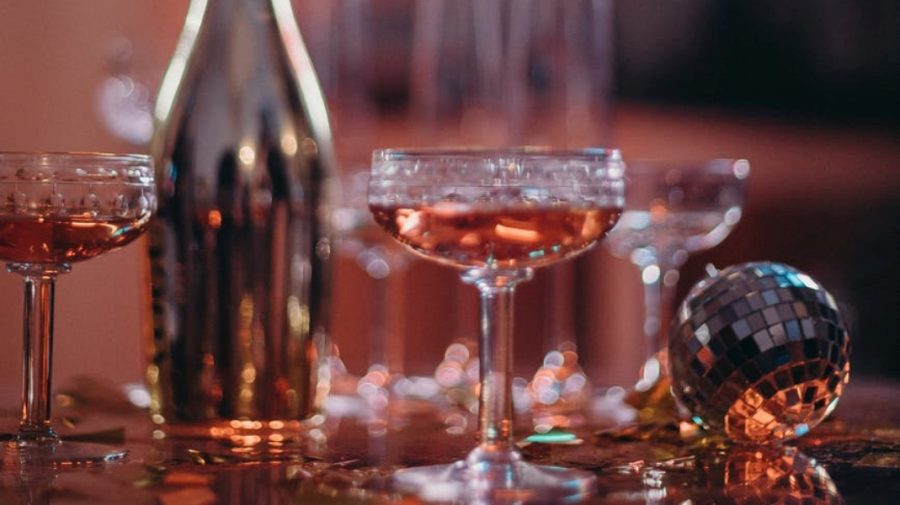 TOP 7 cele mai scumpe șampanii din lume