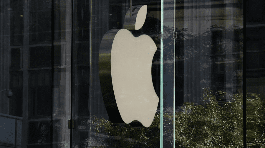 Apple a devenit prima companie cu o valoare de piață de 3 trilioane de dolari. Acțiunile au ajuns la o sumă record