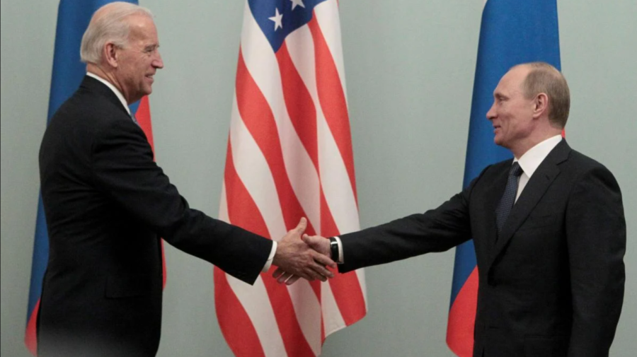 The New York Times: Biden încearcă să-l descurajeze pe Putin de la invazia pe scară largă a Ucrainei