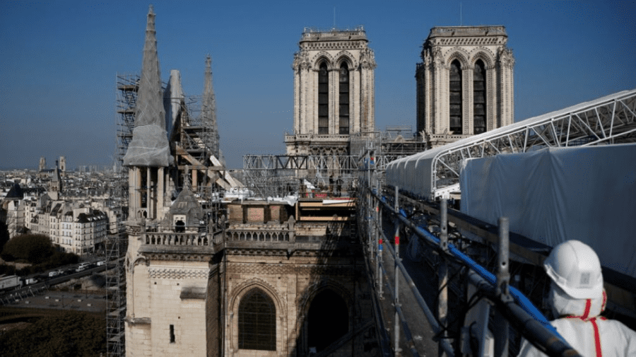 (FOTO) Catedrala Notre-Dame, vizitată de Emmanuel Macron la doi ani după incendiul de la Paris