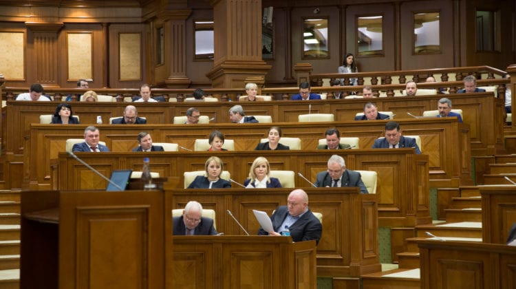 Socialiștii vor propune adoptarea unei declarații privind nerecunoașterea hotărârii CCM de dizolvare a Parlamentului