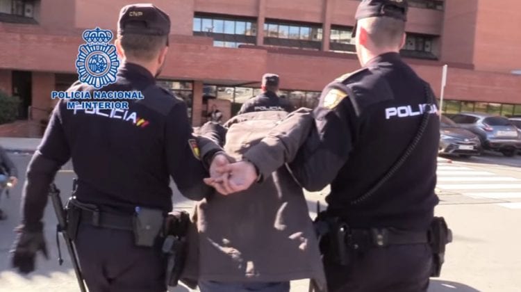 Caz macabru în Madrid! Bărbat, adus în fața legii pentru că și-a omorât, dezmembrat și mâncat propria mamă